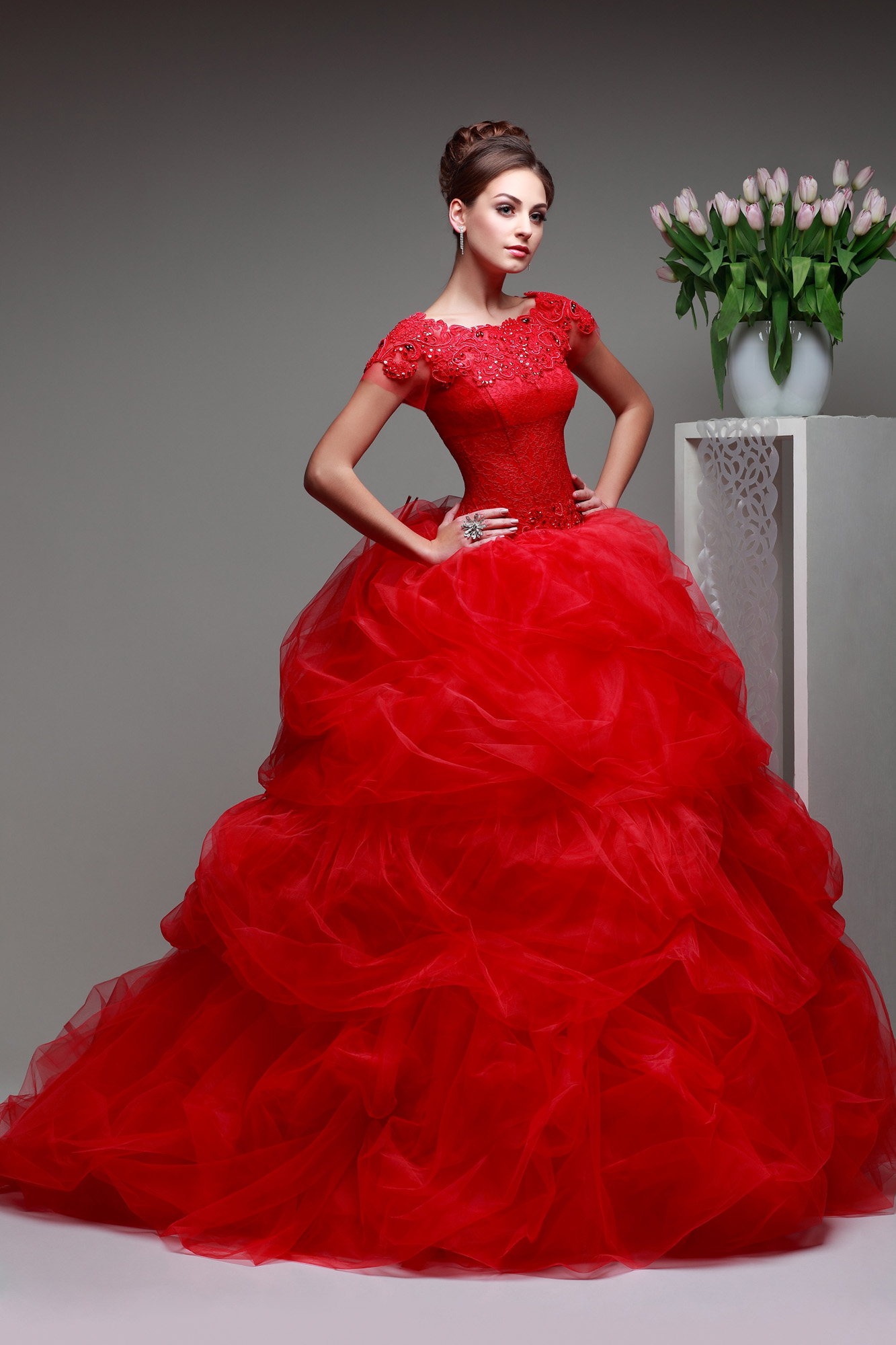 красное свадебное платье фото