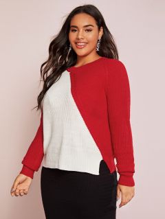 Двухцветный вязаный свитер размера плюс с разрезом