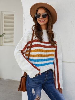 Разноцветный полосатый свитер с воротником-стойкой