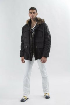 аляска GF Ferre, мужская, демисезон/зима, силуэт свободный, капюшон, карманы, внутренний карман, регулируемый край, отделка мехом, утепленная, манжеты, размер L, черный