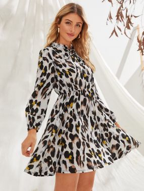 Расклешенное платье с леопардовым принтом