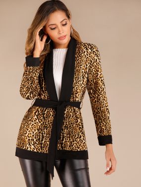 Пальто с контрастной отделкой, леопардовым принтом и поясом