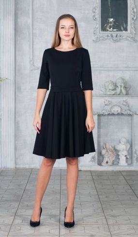 Базовое черное платье миди с широкой юбкой