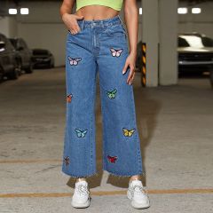 Широкие джинсы с вышивкой бабочки