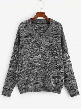 Вязаный свитер с v-образным вырезом размера плюс
