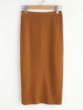 Однотонная вязаная юбка с разрезами на подоле размера плюс