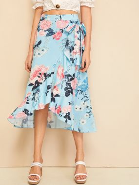 Асимметричная юбка на запах с поясом и цветочным принтом