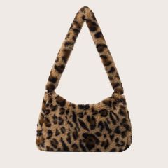 Плюшевая сумка-багет с леопардовым принтом