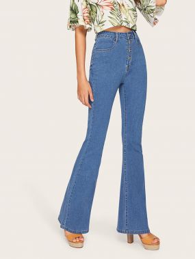 Расклешенные джинсы с пуговицами и высокой талией