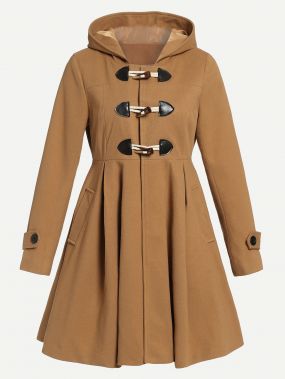 Асимметричное пальто сукна с капюшом