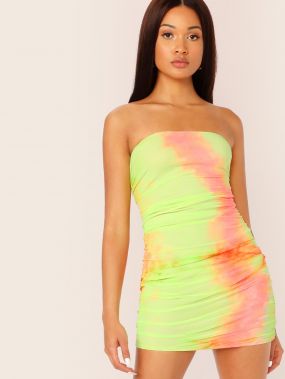 Разноцветное облегающее платье без бретелек