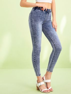 Короткие джинсы с эластичной талией