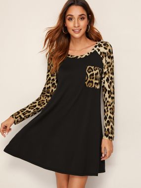 Платье с леопардовым регланом рукавом и карманом