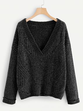 Однотонный свитер с v-образным вырезом
